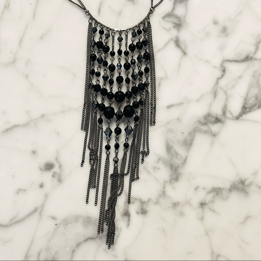 NEW Stunning Decorative Choker Necklace